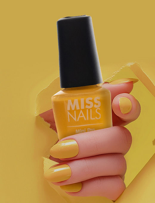 Manicure with trendy yellow color of nail polish on female hands. Minimal  design. Place for text, copy space. Beauty mockup, cosmetology concept.  Casu Stock Photo - Alamy