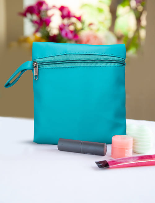Grooming Essentials Pouch - Teal