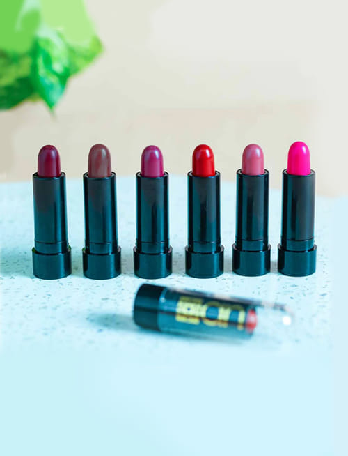 Paint Your Lips With Natural Lipstick Set Of 7