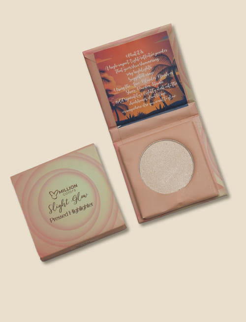 Slight Glow Pressed Highlighter Silver