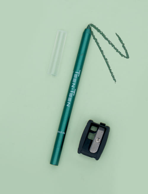 Dream Gel Eyeliner Kajal, Free Sharpener