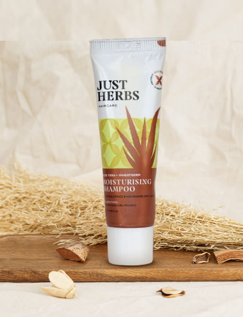 Silky Strength Aloevera Wheatgerm Moisturising Shampoo