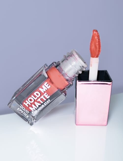 Hold Me Matte Liquid Lipstick - Cute Nude Hold Me Matte Liquid Lipstick - Cute Nude