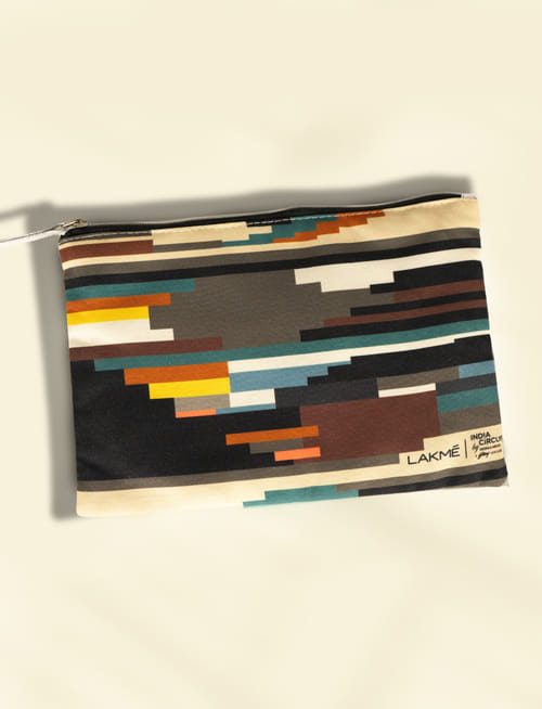 Circus Pouch - Lakme