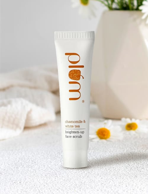 Chamomile And White Tea Brighten-Up Face Scrub