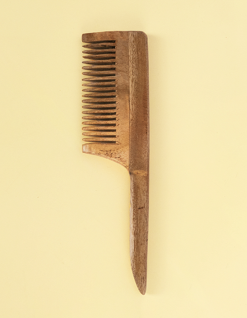 Tail Comb