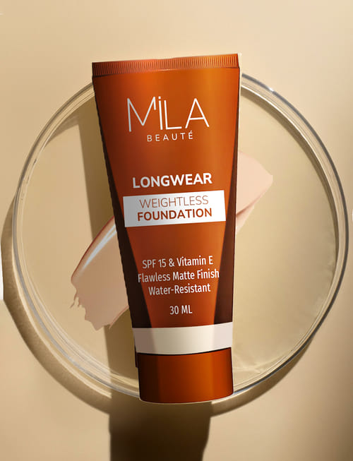 Longwear Weightless Foundation Matte Finish SPF15 - 103 Light Beige Longwear Weightless Foundation Matte Finish SPF15 - 103 Light Beige