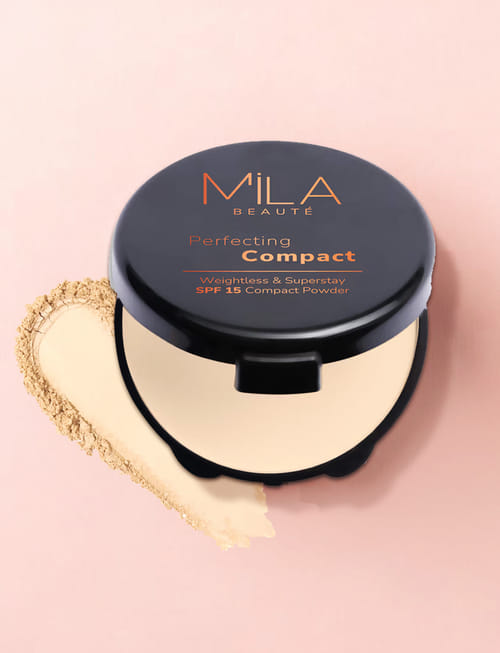 Superstay Perfecting Compact Powder SPF15 Lightweight Natural Matte Finish - 202 Pure Beige