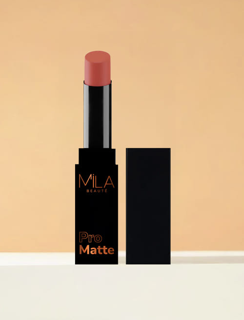 Pro Matte Lipstick -Raazi 17