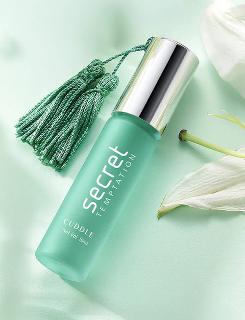 Perfume Roll On Cuddle