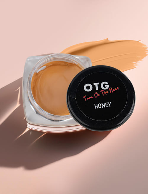 Weightless Mousse Foundation S-05 Honey