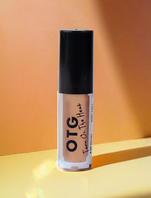 Liquid Concealer S-04 Honey