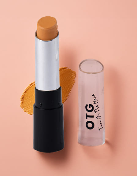 Hydrating Concealer Stick - 03 Sun Beige Hydrating Concealer Stick - 03 Sun Beige