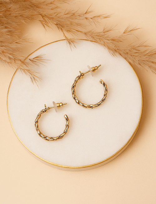 Minimal Twist Hoops Minimal Twist Hoops