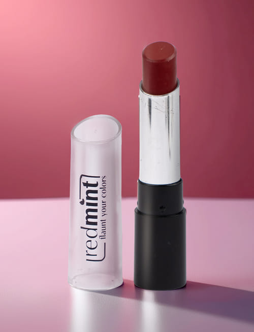 Creme Matte Silk Glide Long Stay Lipstick S-03 Scarlet Ember Creme Matte Silk Glide Long Stay Lipstick S-03 Scarlet Ember