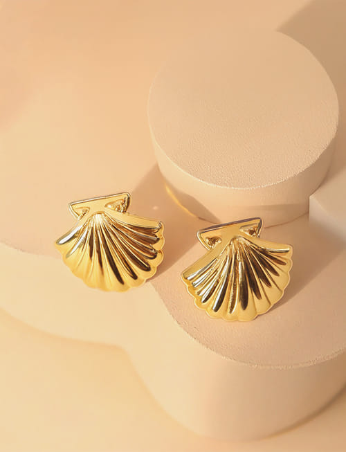 Golden Sea Shell Earrings