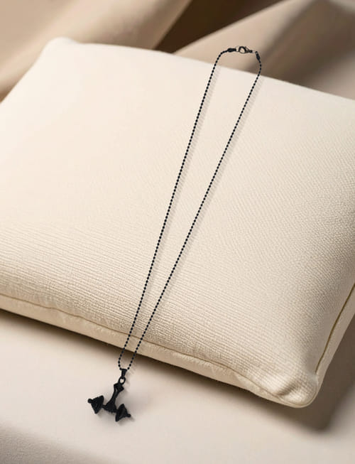 Men's Chain Hand Sign