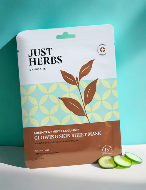 Green Tea Sheet Mask With Mint & Cucumber For Glowing Skin