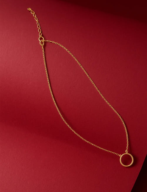 Circle Pendant Necklace- Golden