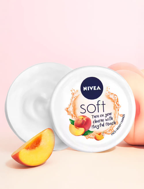 Soft Light Moisturizer - Playful Peach Soft Light Moisturizer - Playful Peach