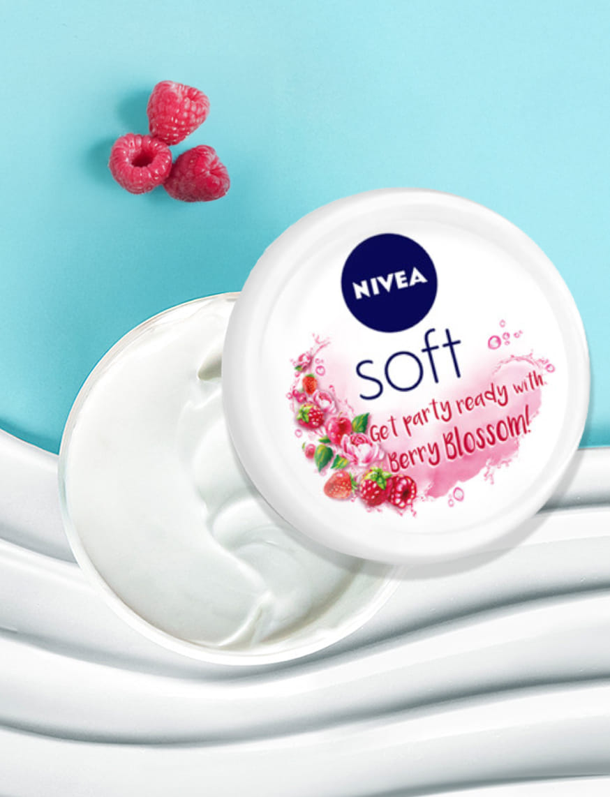 Soft Light Moisturizer - Berry Blossom