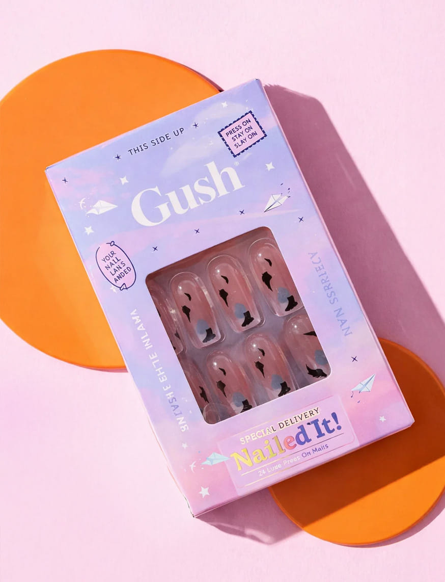 Nailed It: Press On Nails - Graffiti French Tips