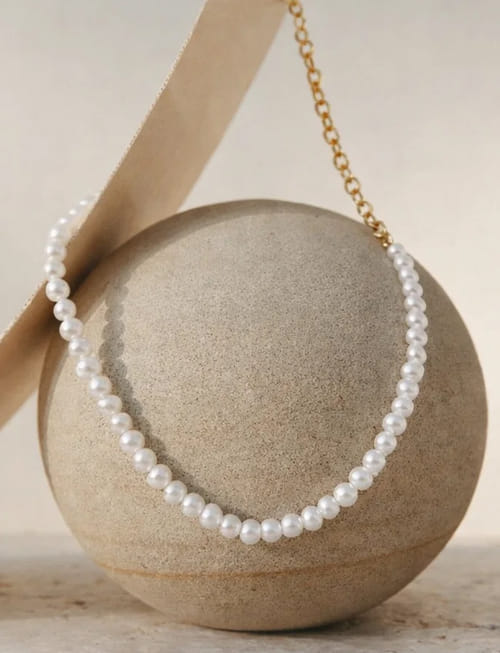 Classic Pearl Gold Necklace