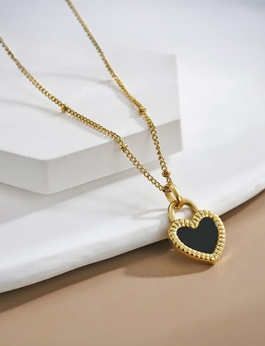 Black Radiant Heart Pendant Gold Necklace