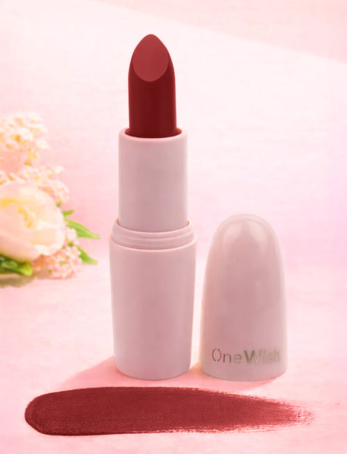 Creamy Matte Lipstick – 19 Ruby Lush