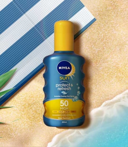 Sun Screen, Sun Protect & Refresh Invisible Cooling Sun Spray (SPF 50)