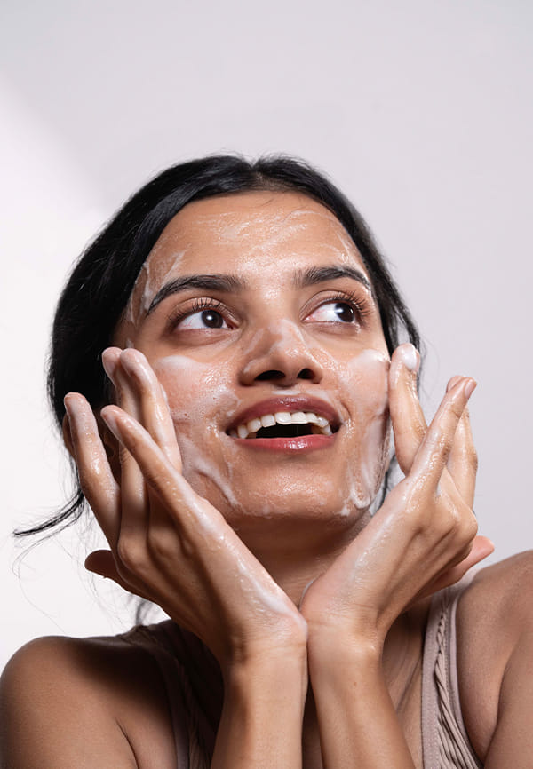 Unmatcha'd Glow Strawberry Matcha Cleanser – thumbnail 5