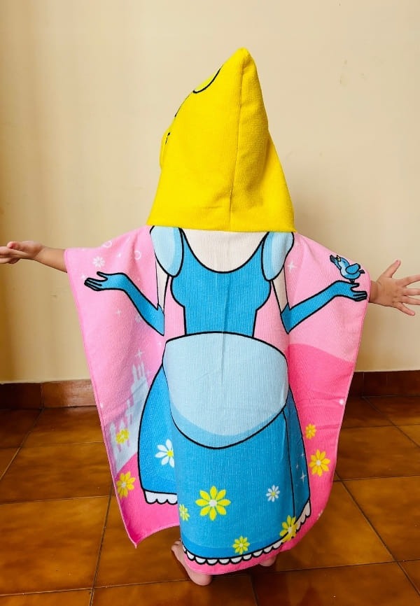 Hooded Kids Towel – Princess Design