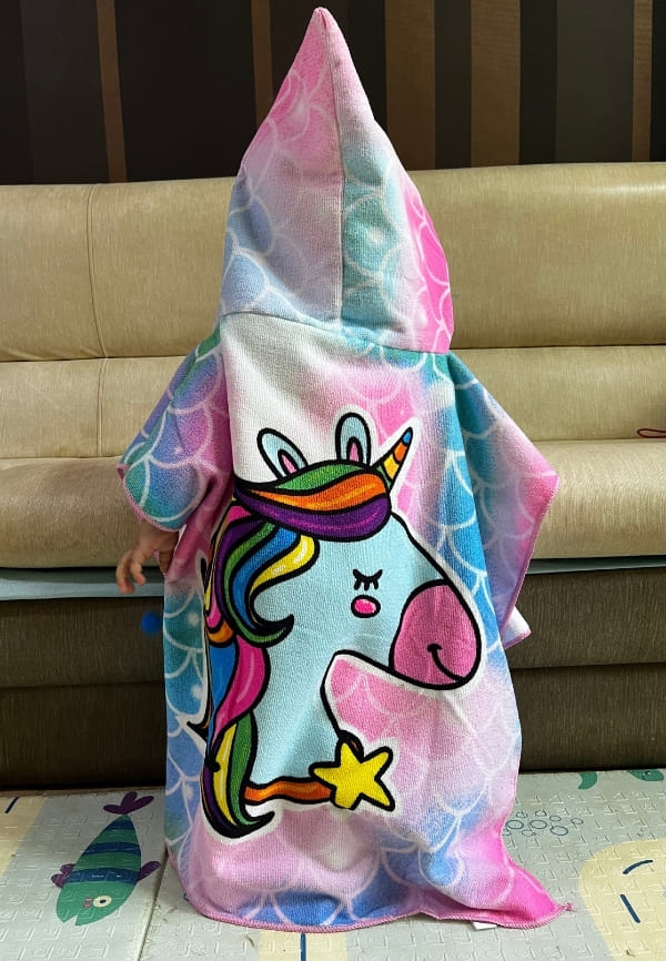 Hooded Kids Towel – Pink & Blue Unicorn Design