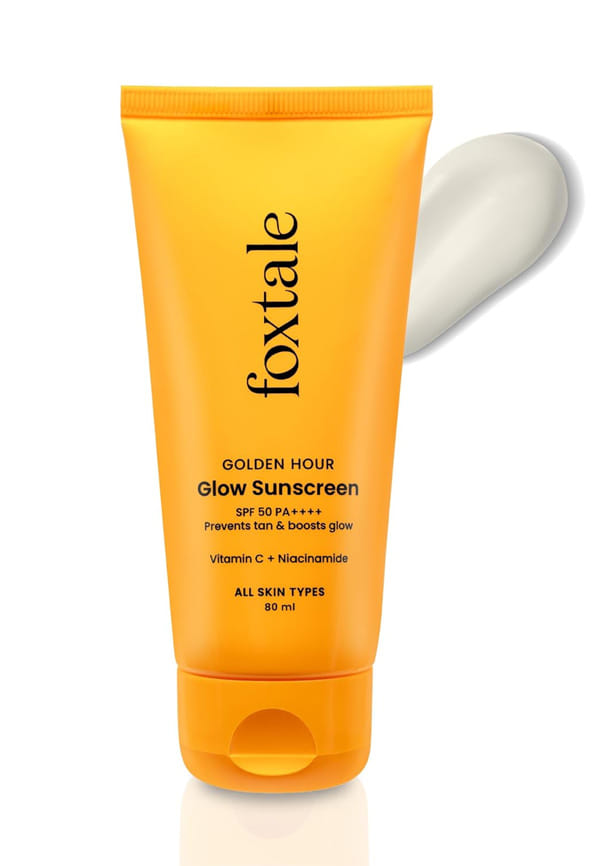 Glow Sunscreen SPF 50 PA++++ Lightweight with Vitamin C and Niacinamide Glow Sunscreen SPF 50 PA++++ Lightweight with Vitamin C and Niacinamide