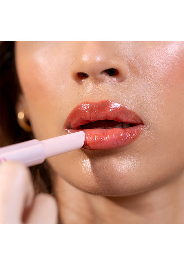 Hybrid Gloss Butter Balm Stick – thumbnail 6