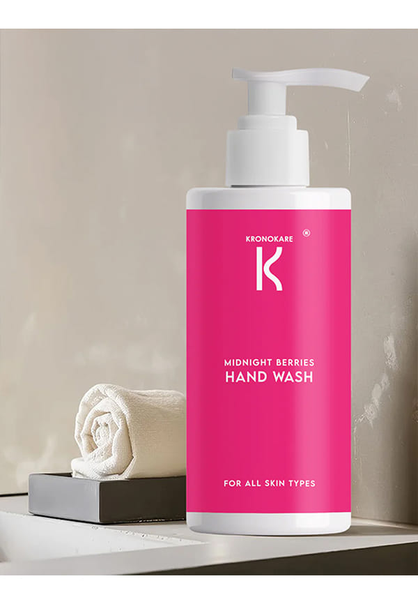 Midnight Berries Hydrating Hand Wash – thumbnail 2