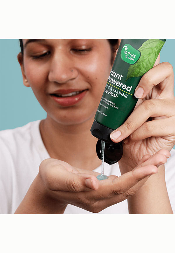 Plant Powered Hydra Marine Facewash | With Hyaluronic Acid & Vitamin C | For Clear & Hydrated Skin | 100ml – thumbnail 3