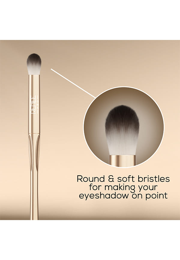 PRO Round Eyeshadow Brush – thumbnail 3