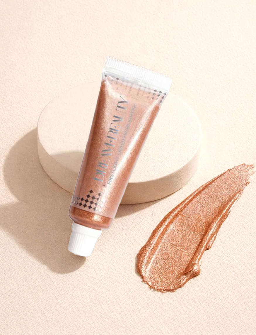 First Light Liquid Highlighter: Golden Dawn