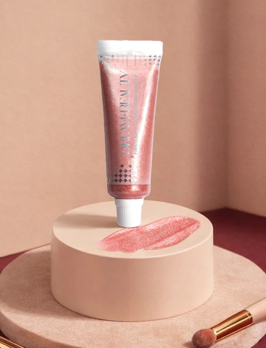 First Light Liquid Highlighter: Lunar Glow