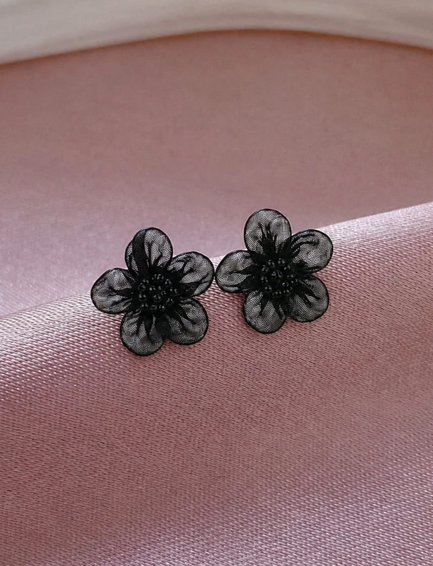 Black Blossom Mesh Studs