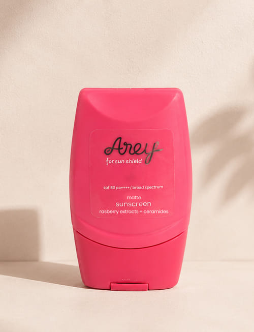Raspberry Extract + Ceramides Matte Sunscreen SPF 50 Raspberry Extract + Ceramides Matte Sunscreen SPF 50